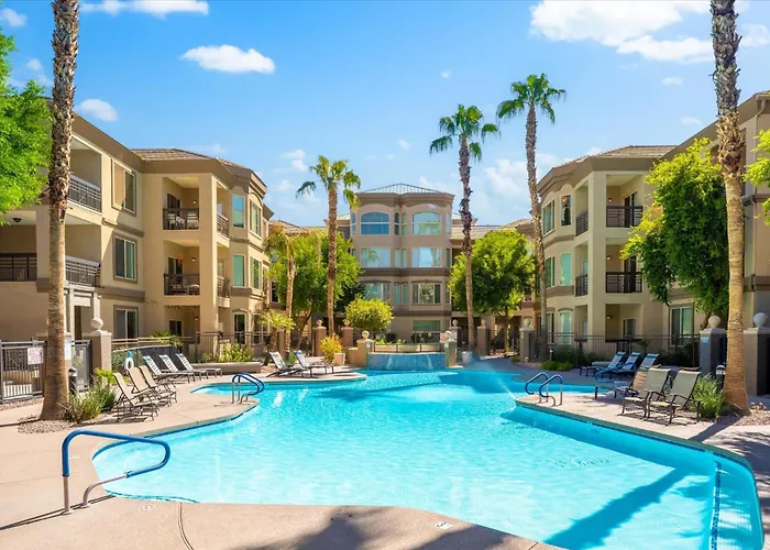 Luxury Escape Near Town & Mill Ave Apartment